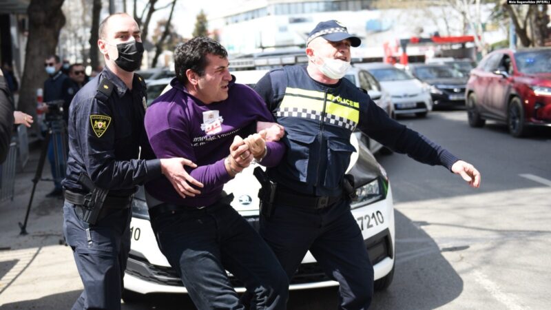 За последние дни в Грузии было совершены нападения на сотрудников полиции