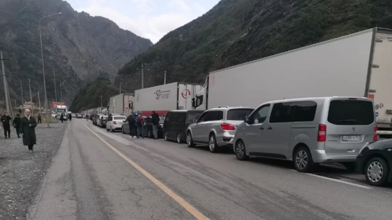 Апдейт ситуации на грузино-российской границе:  на 12.00 22.09.: трасса фактически встала