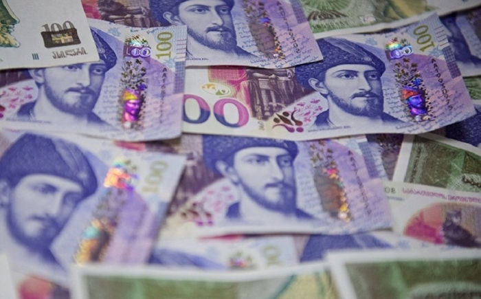 Среднемесячная зарплата в Грузии во втором квартале 2022 года составила 1541 лари (около 500$)