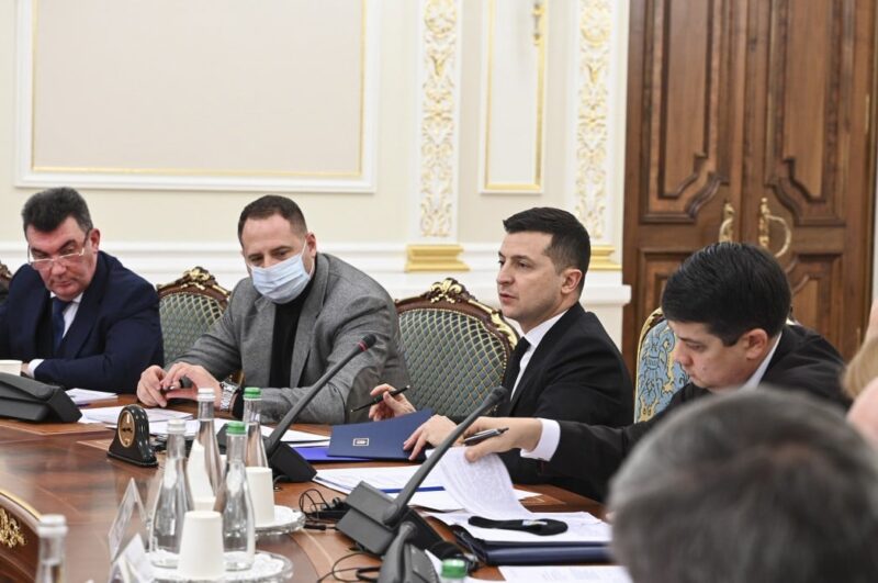 Правительство Украины ввело в действие решения СНБО о санкциях