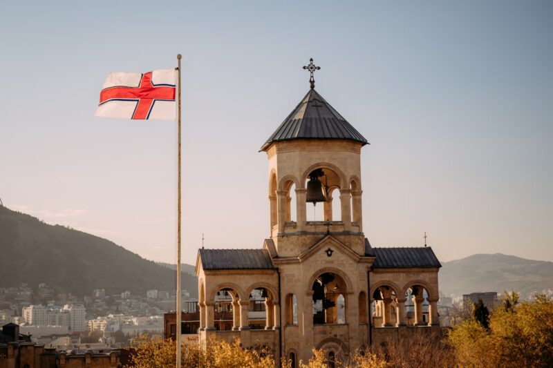 Грузинская православная церковь имеет собственный флаг