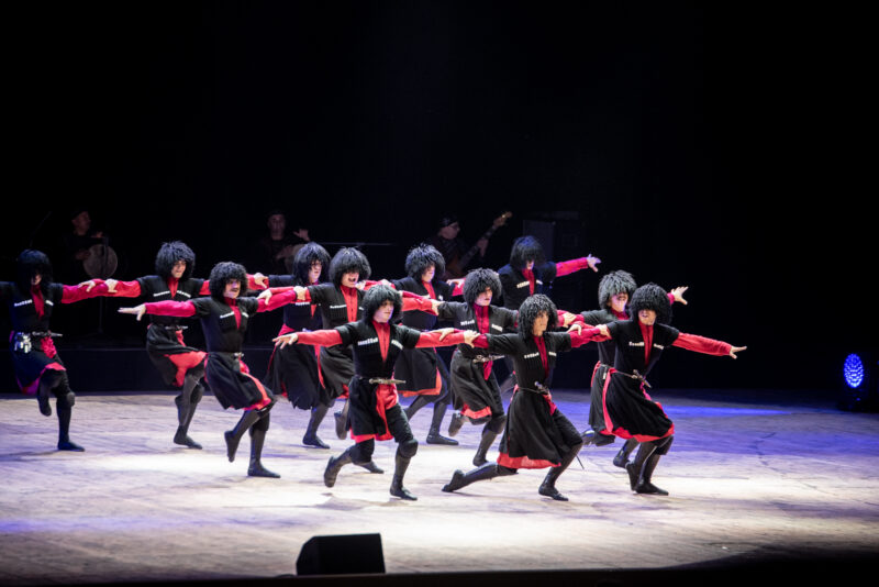 Легендарный национальный балет Сухишвили выступит в Тбилиси (число билетов ограничено)