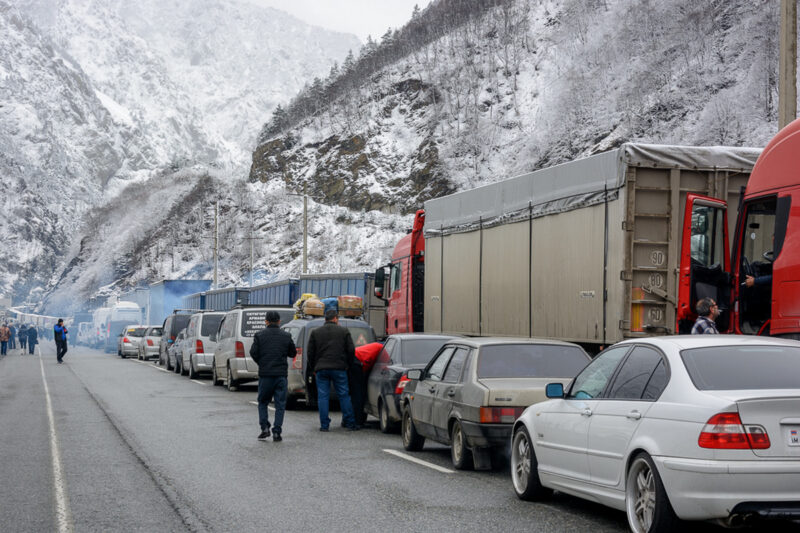 Верхний Ларс и грузино-российская граница открыты для всех видов транспорта