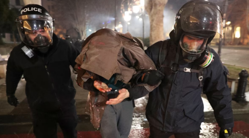 МВД Грузии сделало заявление об освобождении всех задержанных в ходе акций 7-9 марта в Тбилиси