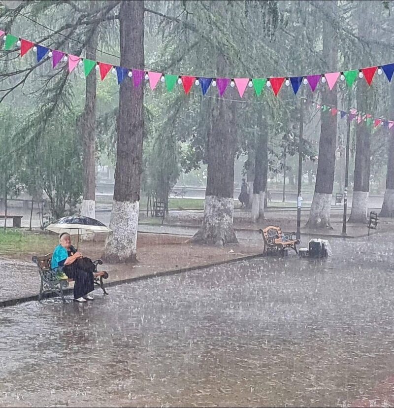 Погода в Грузии в конце июня останется изменчивой и её можно охарактеризовать: дожди, солнце и снова дожди