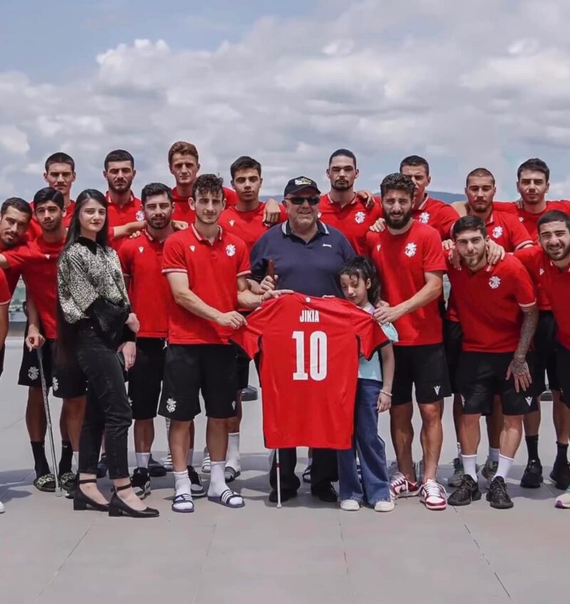Трогательная история с грузинской молодежной сборной по футболу и слепым болельщиком
