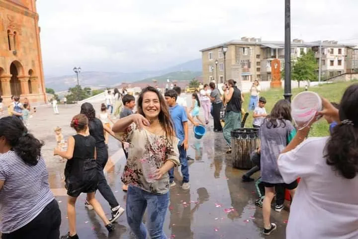 Армяне всего мира отмечают праздник — Вардавар