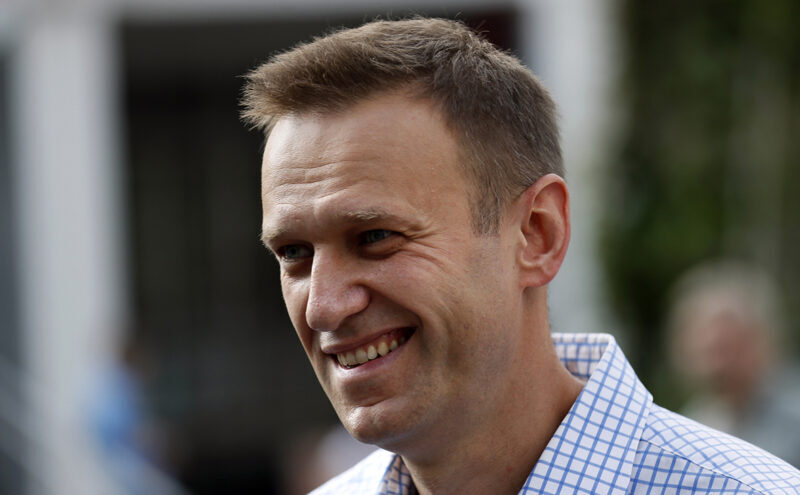 Российский оппозиционный политик Алексей Навальный погиб практически сразу после достижения договоренности об его обмене