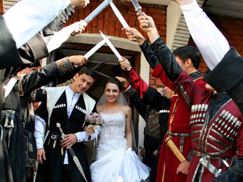 В Конституции Грузии будет закреплен допустимый возраст вступления в брак — 18 лет
