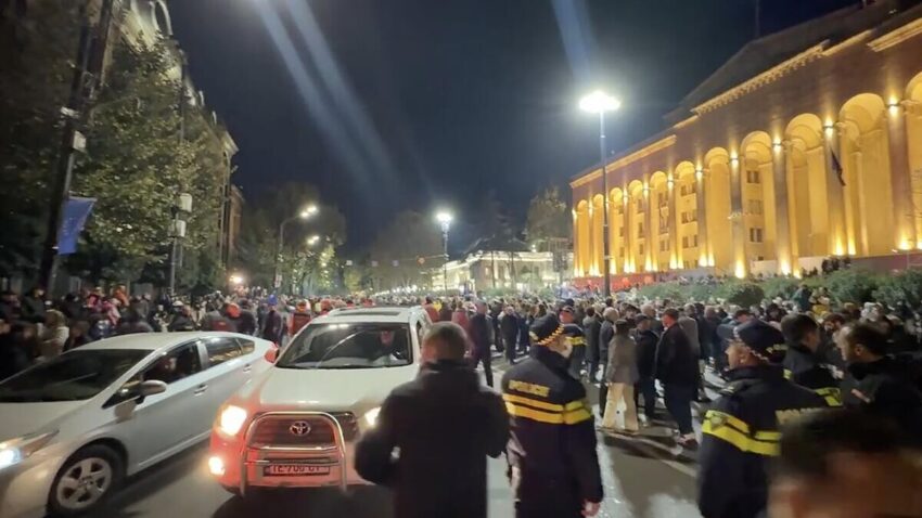 Акция оппозиции на проспекте Руставели в Тбилиси