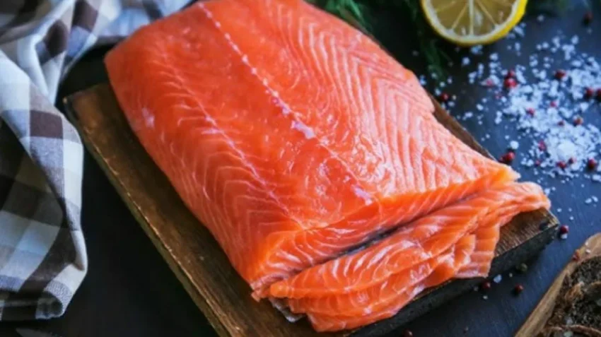 В Грузии оранжевый цвет мяса форели достигается пищевыми красителями, сообщают журналисты — агентство продовольствия нарушений не нашло