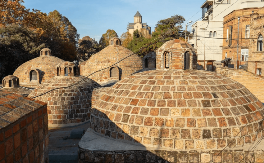 Рубрика «Инструкция по применению»: серные бани Тбилиси