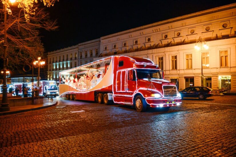 Новогодний караван “Coca-Cola” начнет курсировать с Тбилиси, а позже поедет по всем крупным городам страны