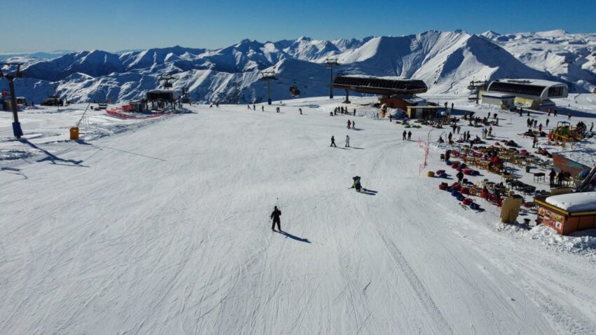 Горнолыжные курорты Грузии — где смотреть погоду, состояние трасс и работу подъёмников
