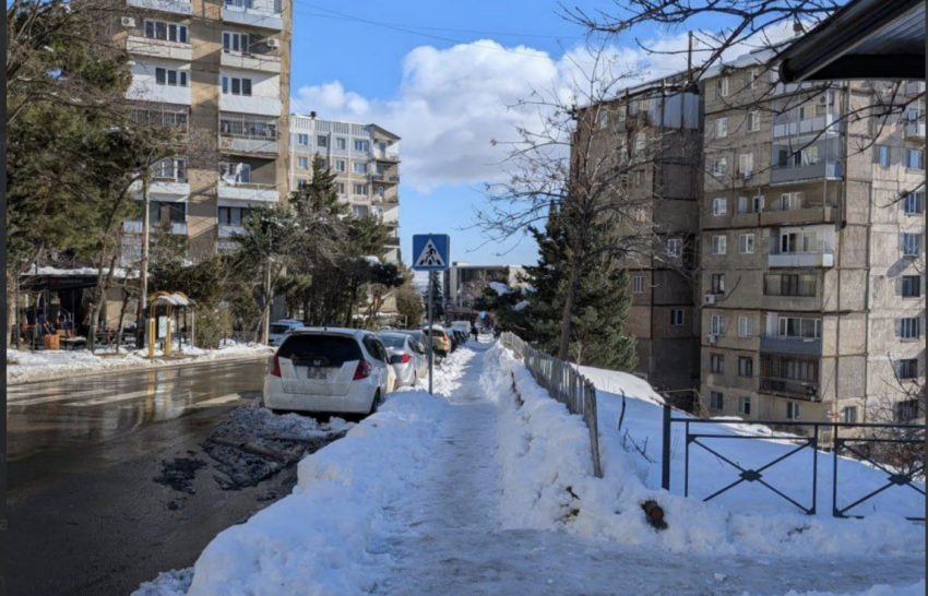 Осторожно – гололедица на улицах Тбилиси