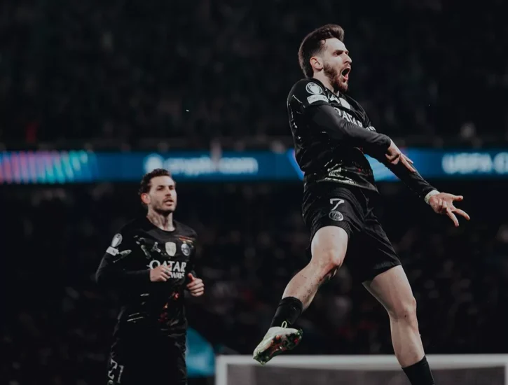 Хвича Кварацхелия — лучший игрок тура Лиги Чемпионов в своей команде