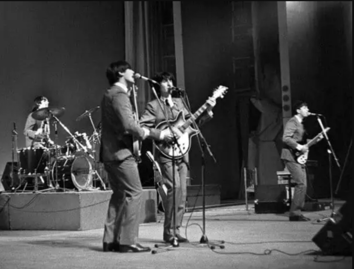 Один из первых и нашумевших официальных рок-фестивалей в истории СССР, проходил в Тбилиси с 8 по 16 марта 1980 года