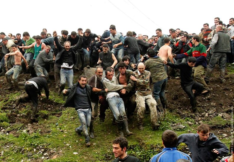 В Гурии отменены традиционные пасхальные соревнования – «Лело бурти»: старинного местного вариант регби