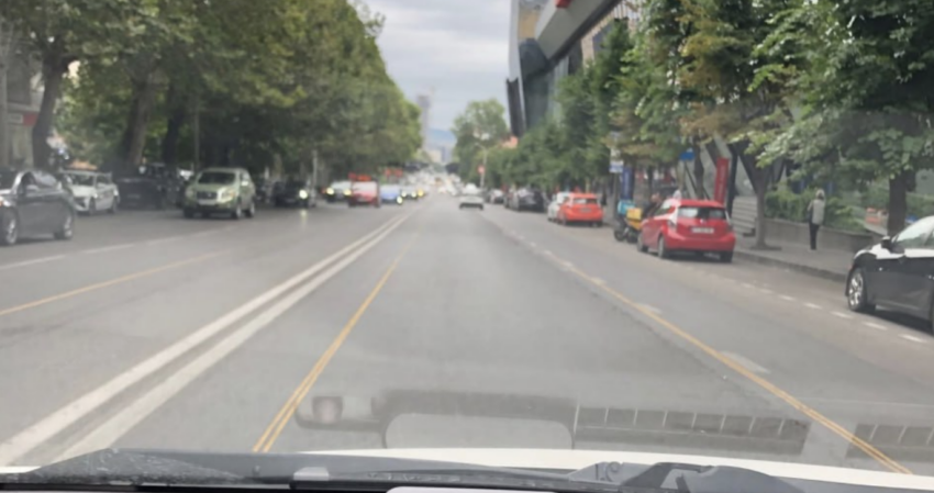 Полосу для автобусов добавили на проспекте Важа-Пшавела в столице у ТЦ City Mall